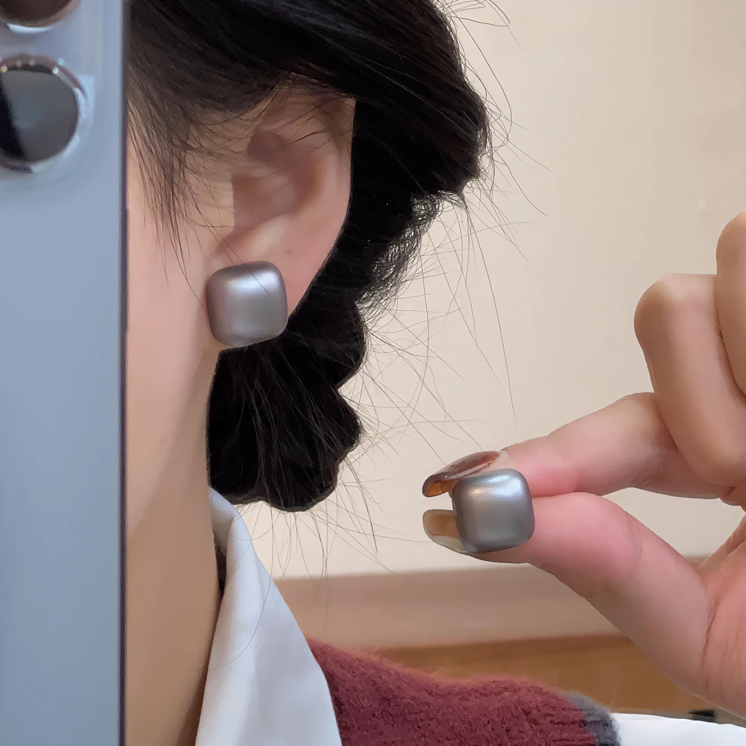 铜合金耳饰 【恰度】灰色磨砂方块耳钉0394