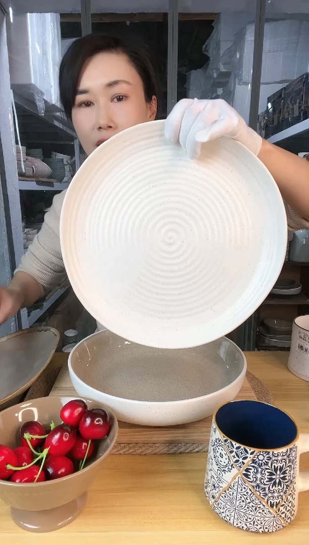 【闪购商品】陶瓷碗11英寸异形螺纹大盘微瑕