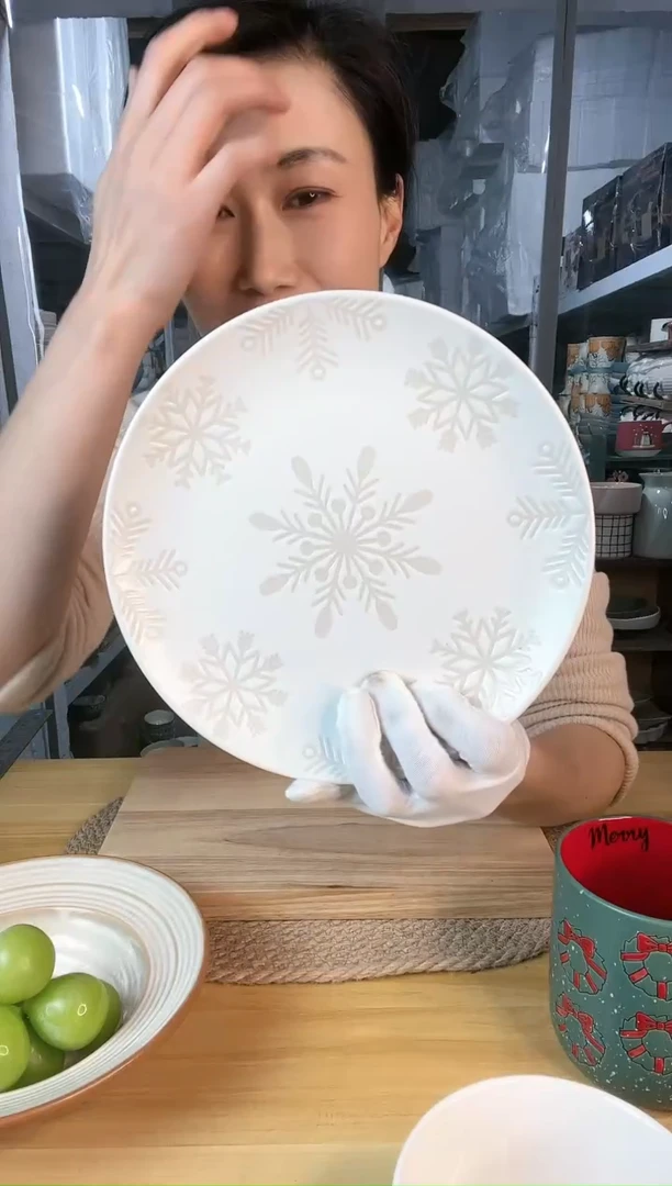 【闪购商品】陶瓷碗8.2英寸雪花小盘微瑕