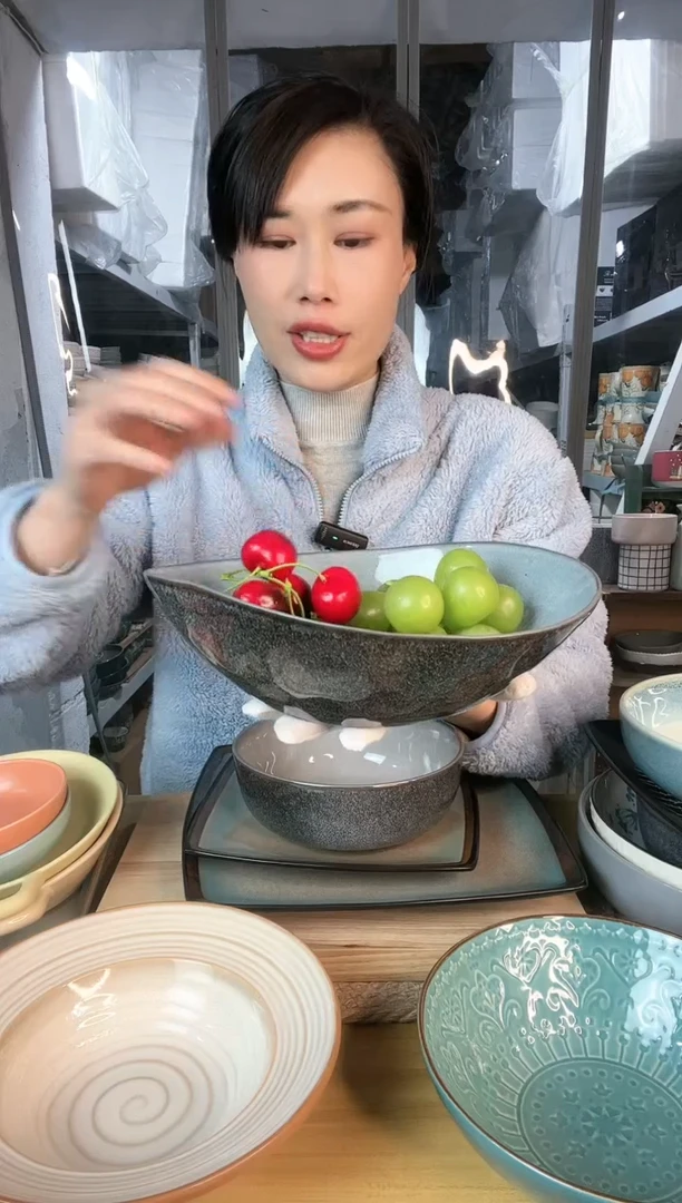 【闪购商品】陶瓷盘10英寸浅色椭圆异形碗微瑕