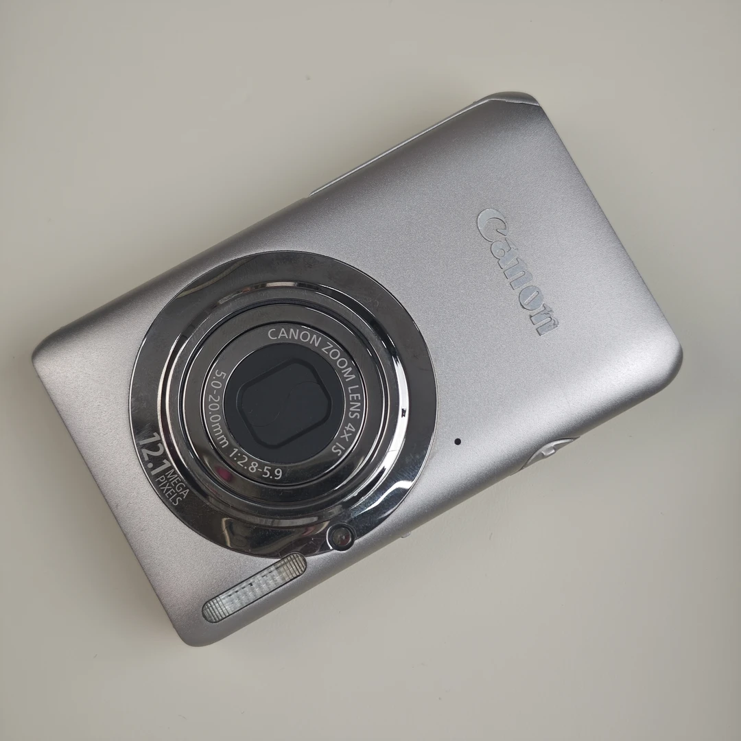 95新 Canon/佳能 ixus115银色1210万像素4倍变焦ccd数码相机