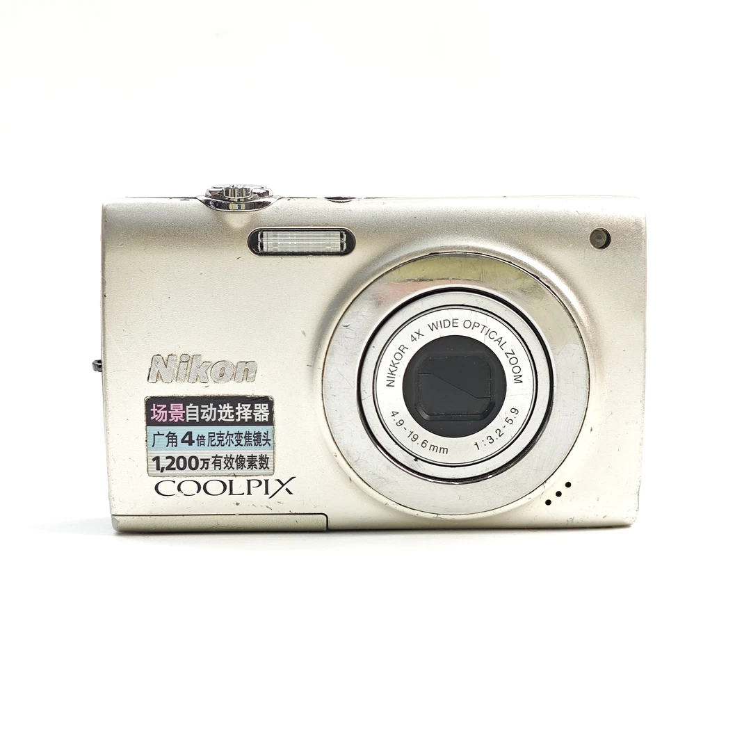 95新 Nikon/尼康 s2500银1200万像素四倍变焦数码相机