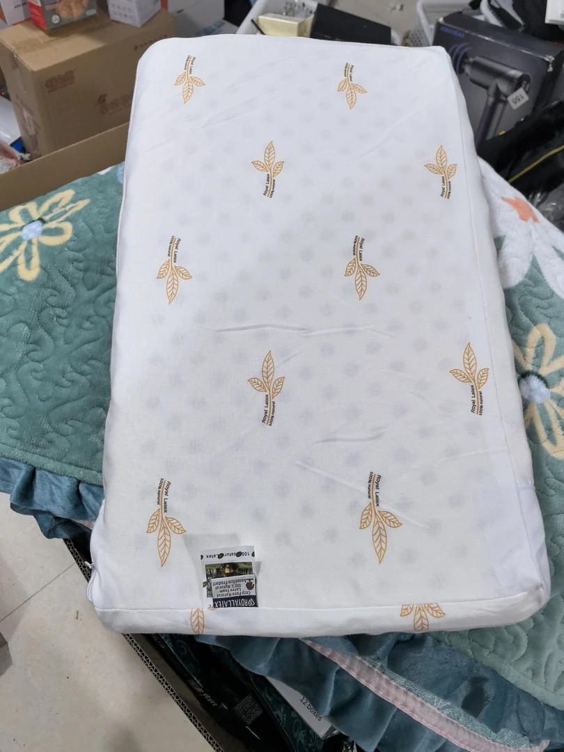 100%纯天然乳胶枕护颈椎按摩高低成人一个