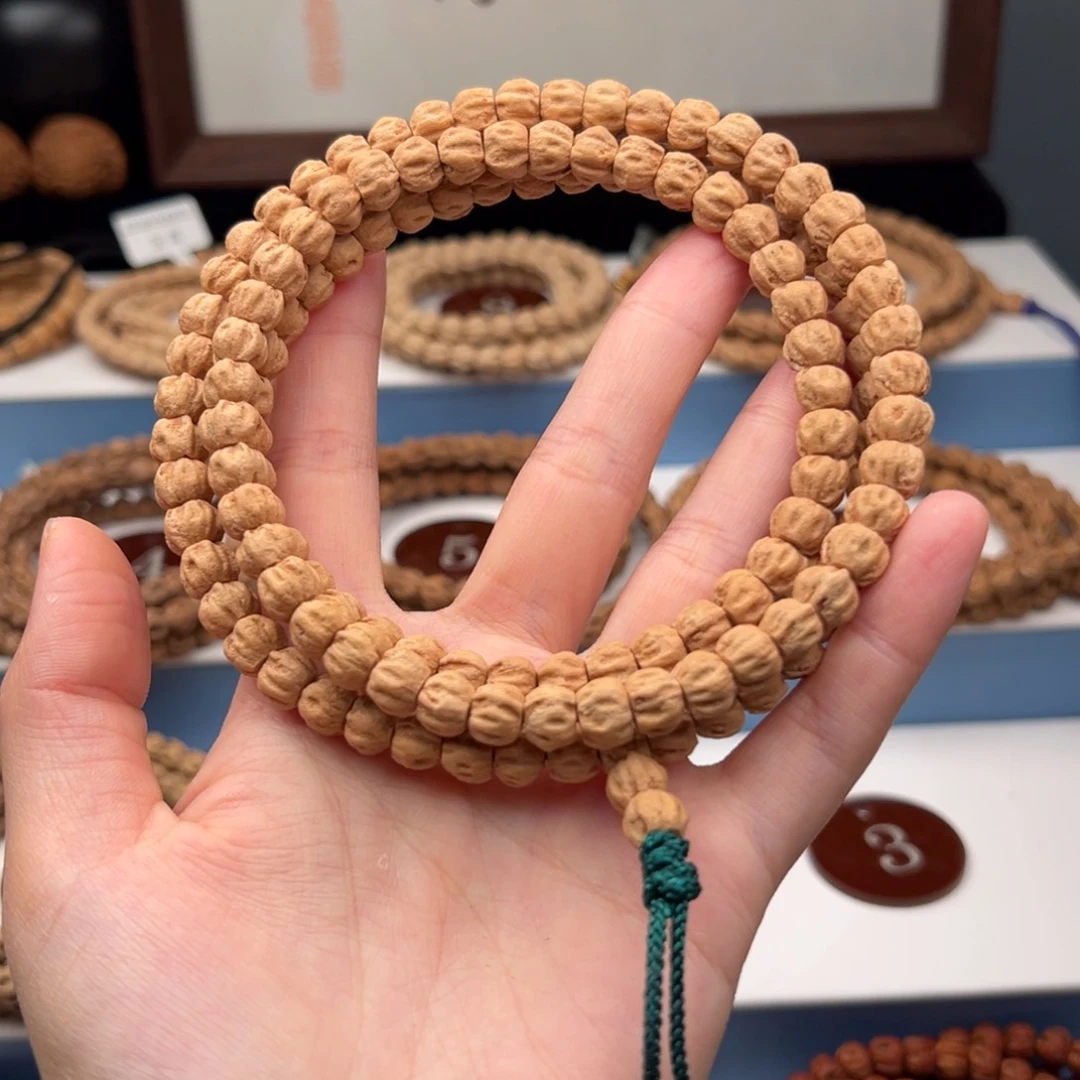 柏香籽/百香籽吊坠J****e