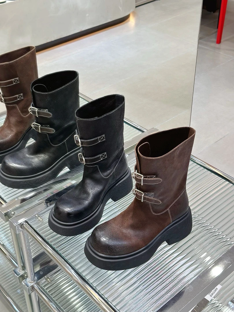 【高端原创欧货2】12-05高端欧货原创设计胎牛反绒双扣中靴