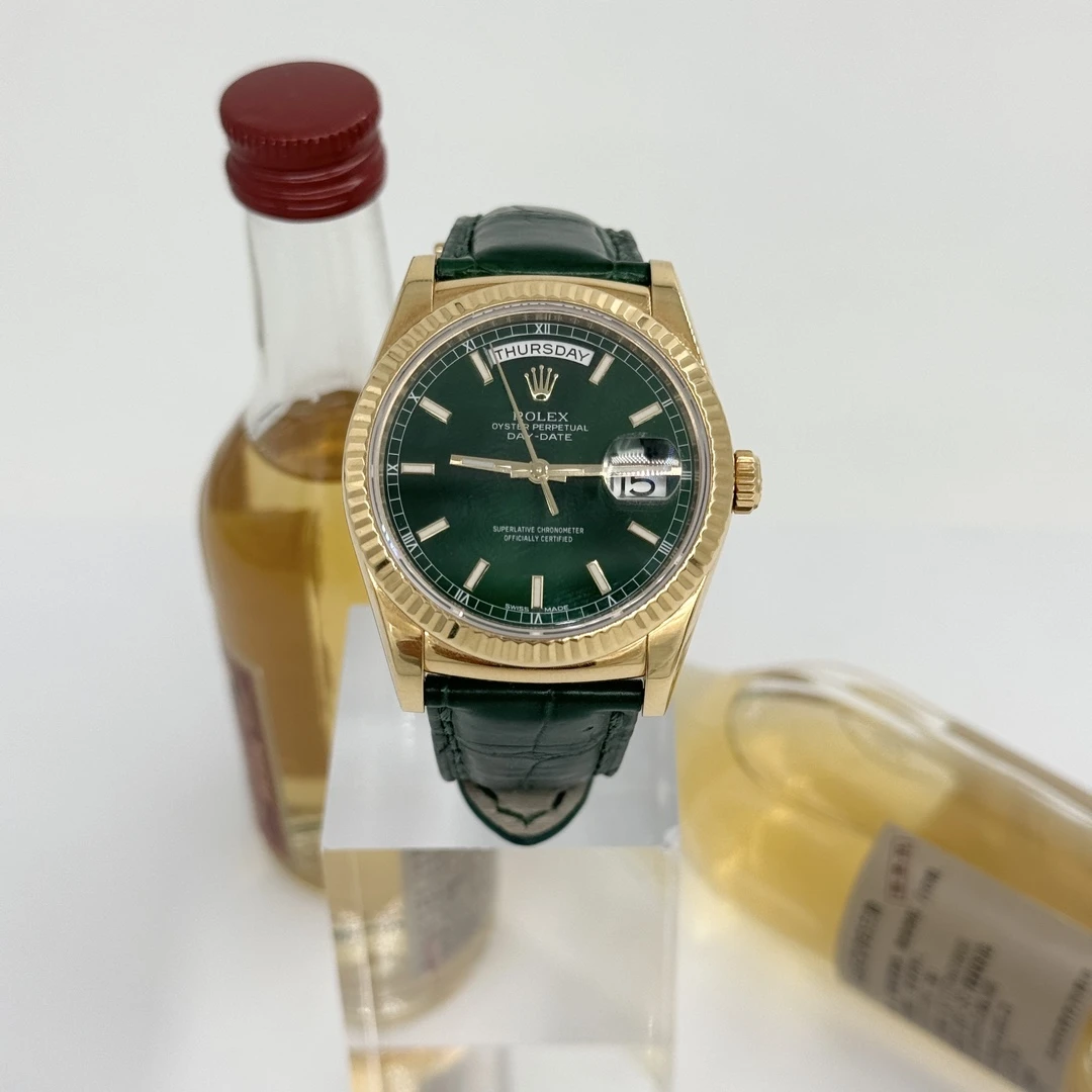 99新 Rolex/劳力士 星期日历型 自动机械 18ct黄金 36mm 15全