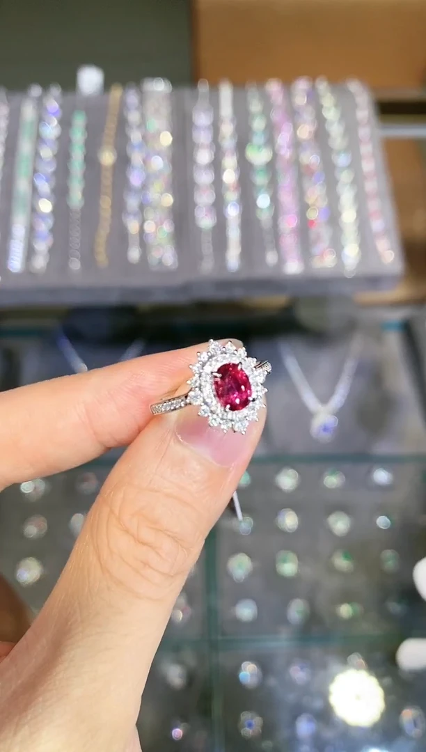 【闪购商品】红宝石戒指18K金镶嵌1.07ct/顺丰包邮