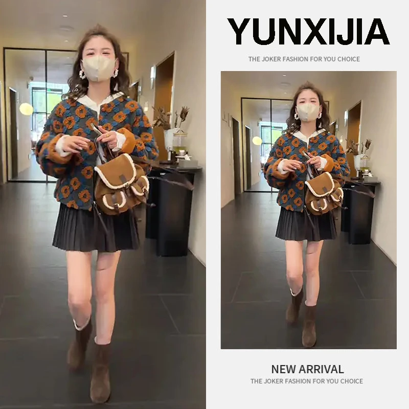 秋冬温柔系穿搭女新款韩版时髦气质立体花朵棉衣外套短裙两件套