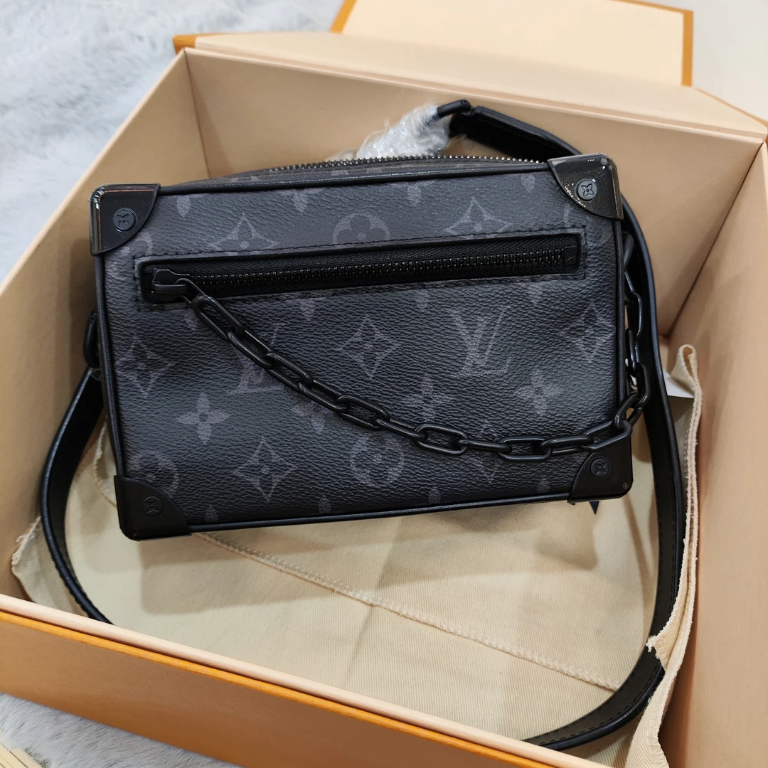 99新 LouisVuitton/路易威登 LV/黑武士soft trunk黑武士盒子