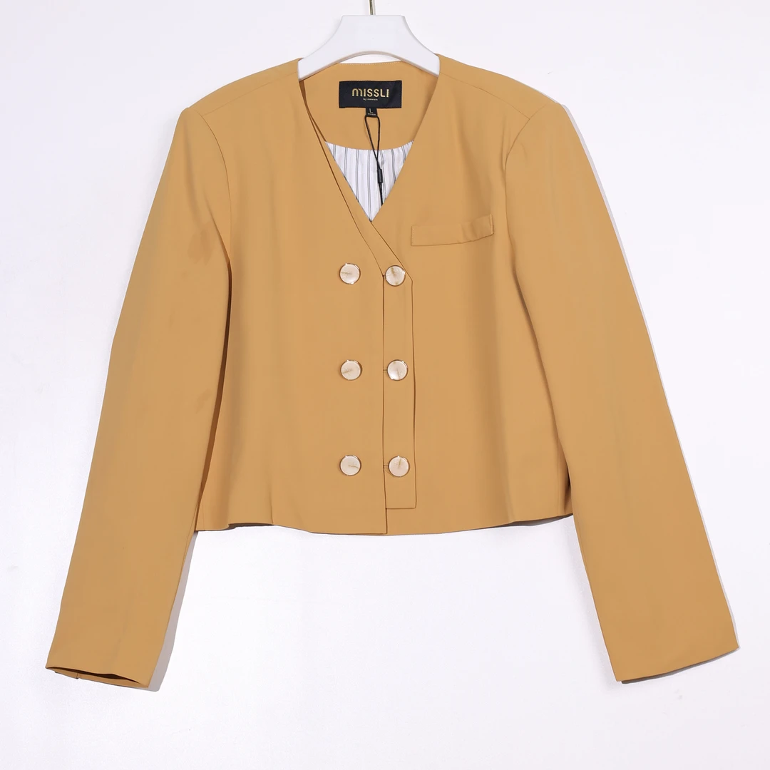 NE2707品牌撤柜时尚外套