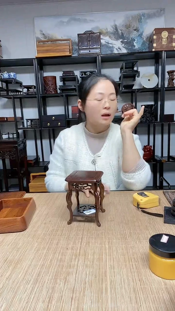 【闪购商品】1根雕大红酸枝 海马