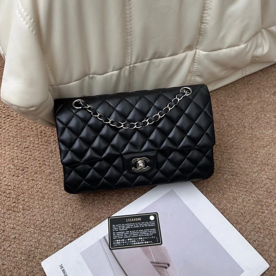 95新 Chanel/香奈儿 黑银 羊皮 经典cf中号订金/681288252