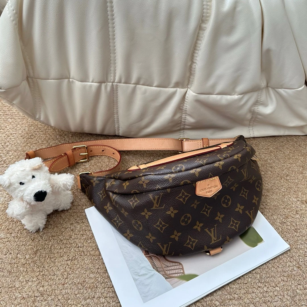 95新 LouisVuitton/路易威登 Lv 老花bumbag 腰包/698678025