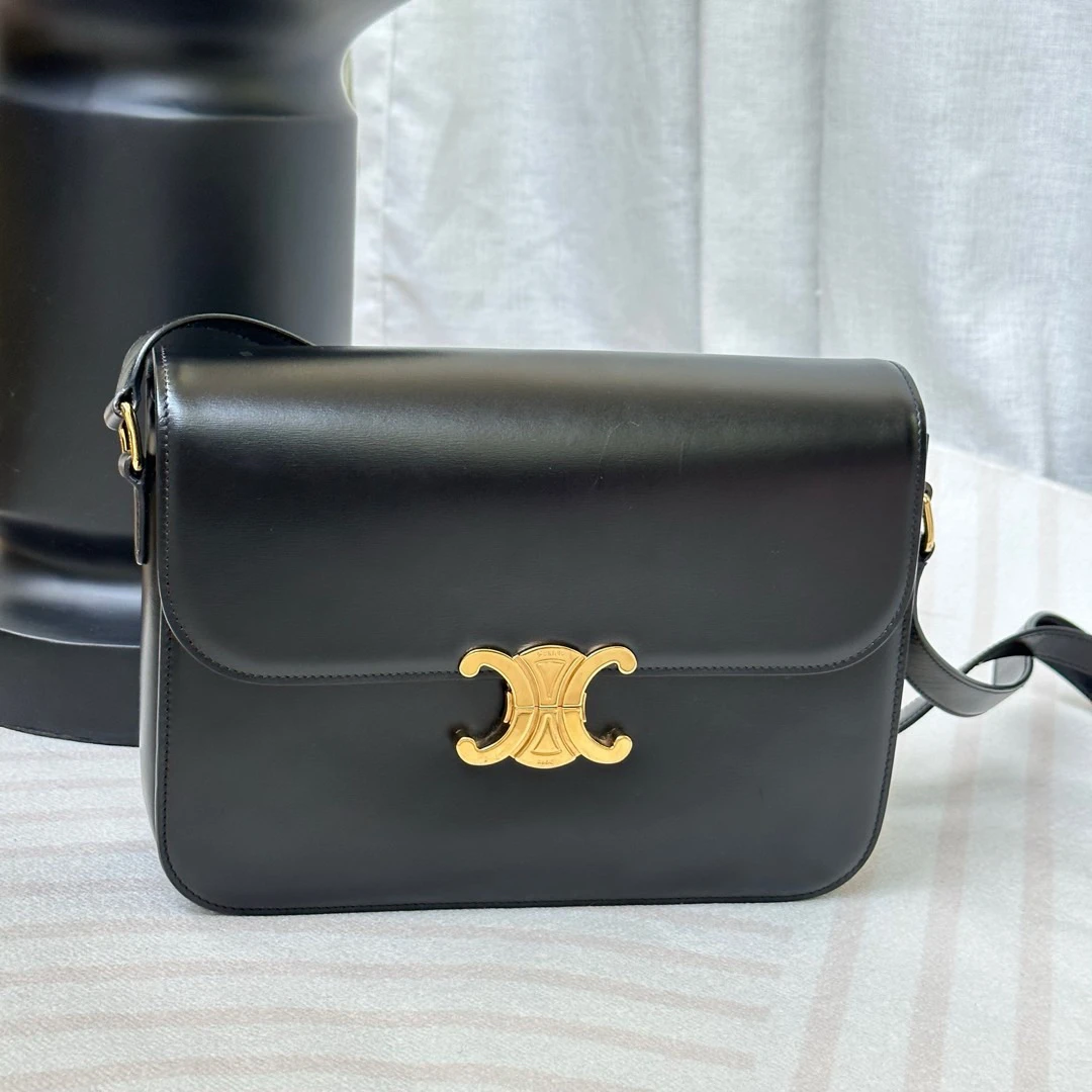 95新 Celine/思琳 Celine 黑金 牛皮 凯旋门大号/660343087
