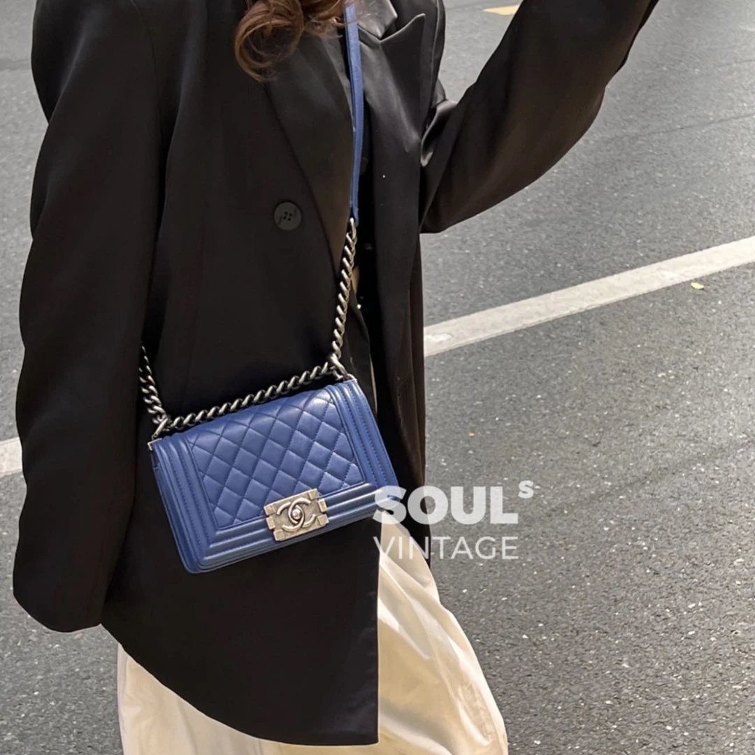 95新 Chanel/香奈儿 fl66电光蓝银牛皮leboy小号/617279799