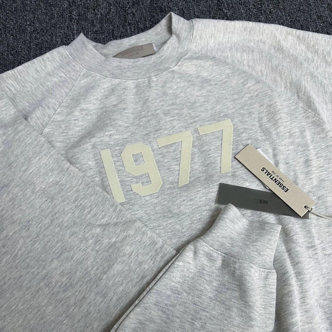 Fear Of God Essentials 1977数字印花植绒休闲圆领卫衣套头