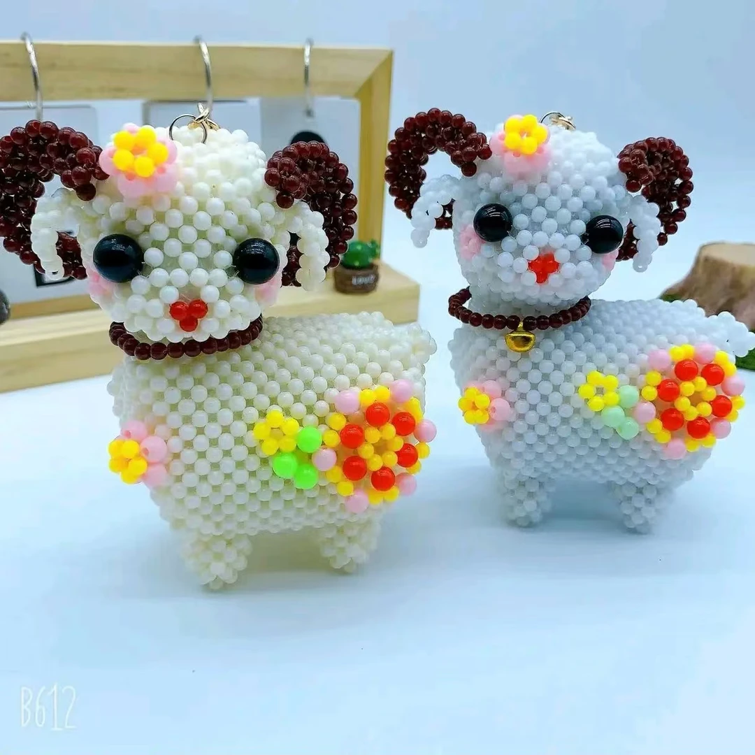 diy手工穿珠材料包生肖大头羊咩咩小摆件卡通米珠小绵羊成品