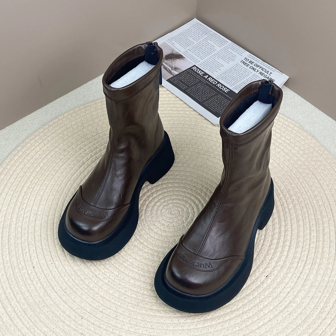 软皮厚底瘦瘦马丁靴女2024秋冬季新款保暖单里加绒显瘦小个子短靴