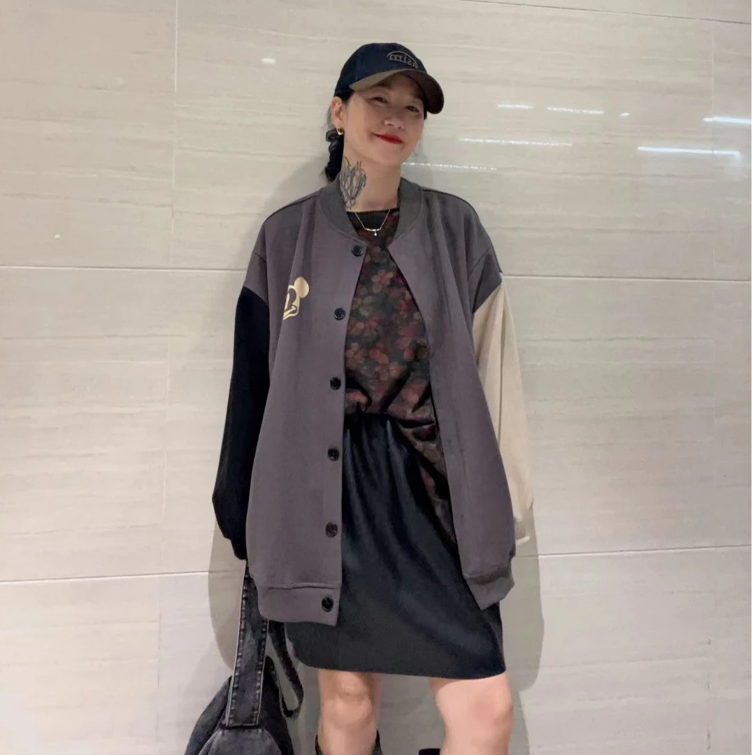 3271拼色棒球服外套深灰均码棒球服