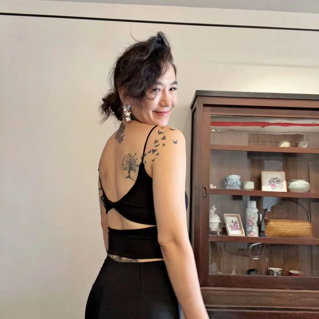 3637美背带胸垫吊带3色均码背心吊带