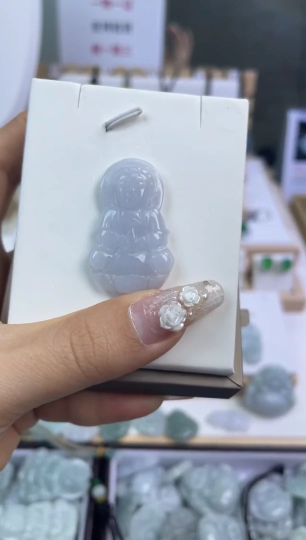 【闪购商品】翡翠颈饰未镶嵌观音（多样性发货选其一）