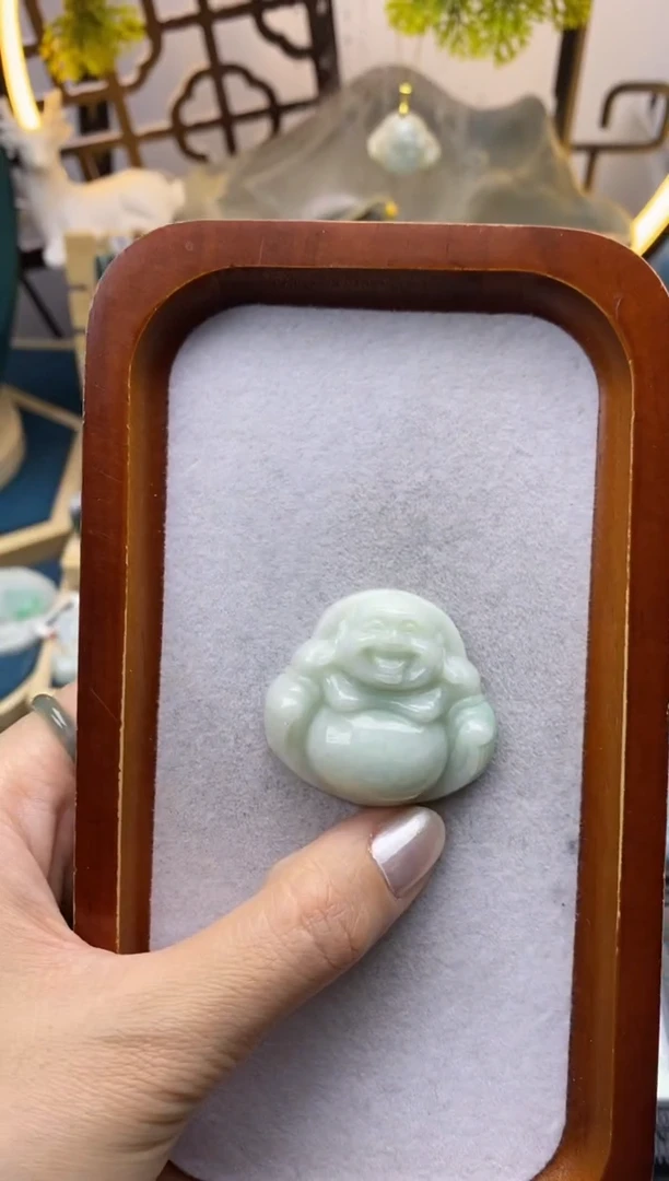 【闪购商品】翡翠颈饰未镶嵌佛公