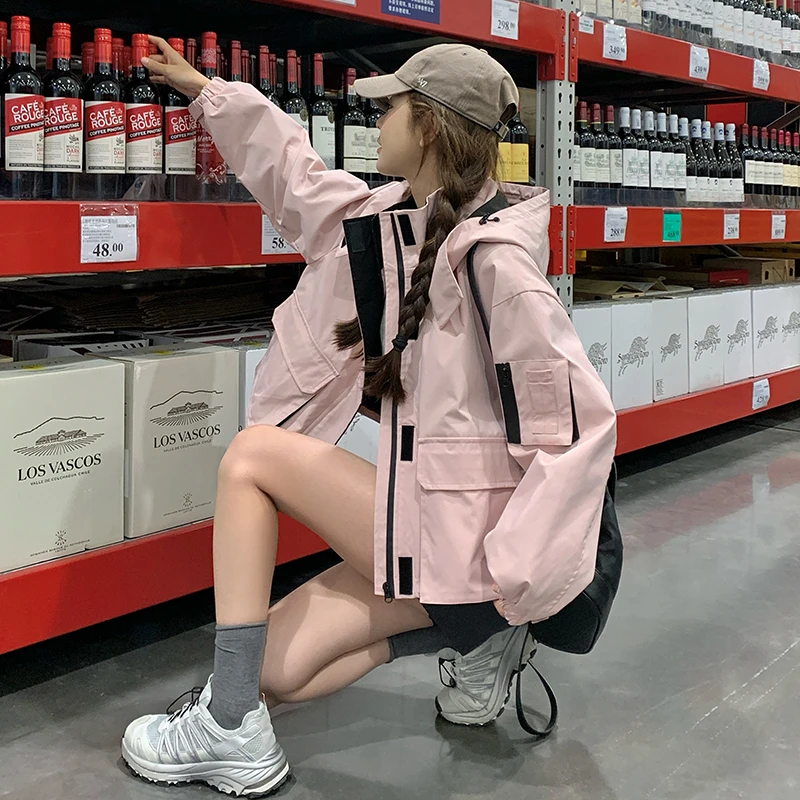粉色冲锋衣外套女春秋2024新款韩系超好看网红炸街工装风短款夹克