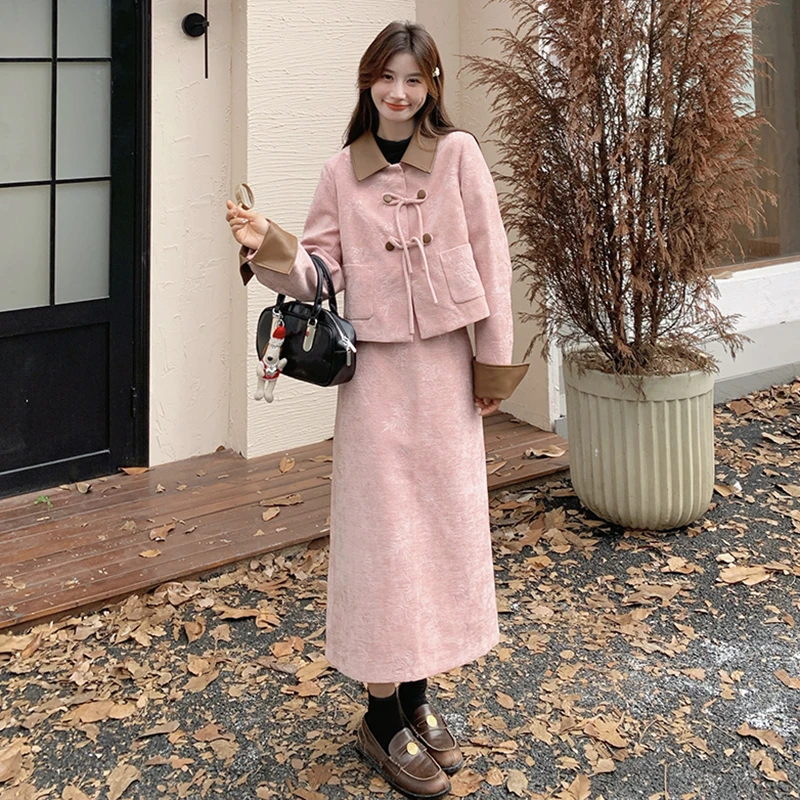 粉色小香风呢子套装冬女2024新款温柔风显瘦加厚时髦半身裙两件套