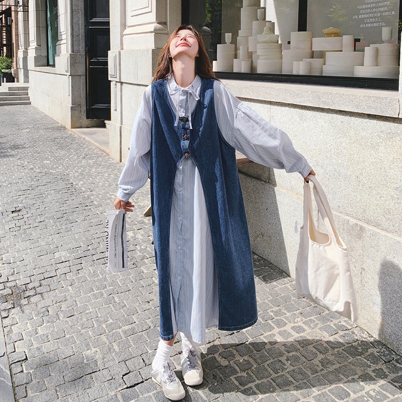 慵懒风牛仔罩衫条纹连衣裙套装2024新款女早秋高级感衬衫裙两件套