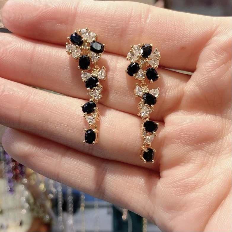 蓝宝石天然一耳饰