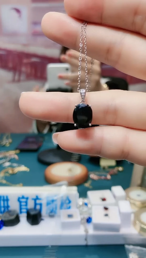 【闪购商品】蓝宝石吊坠(赠链)银S925镶嵌一条