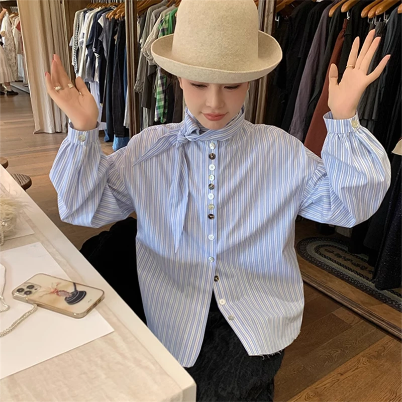 le rouge周美美 天空与屿日系蓝白条纹围巾丰富纽扣纯棉衬衫