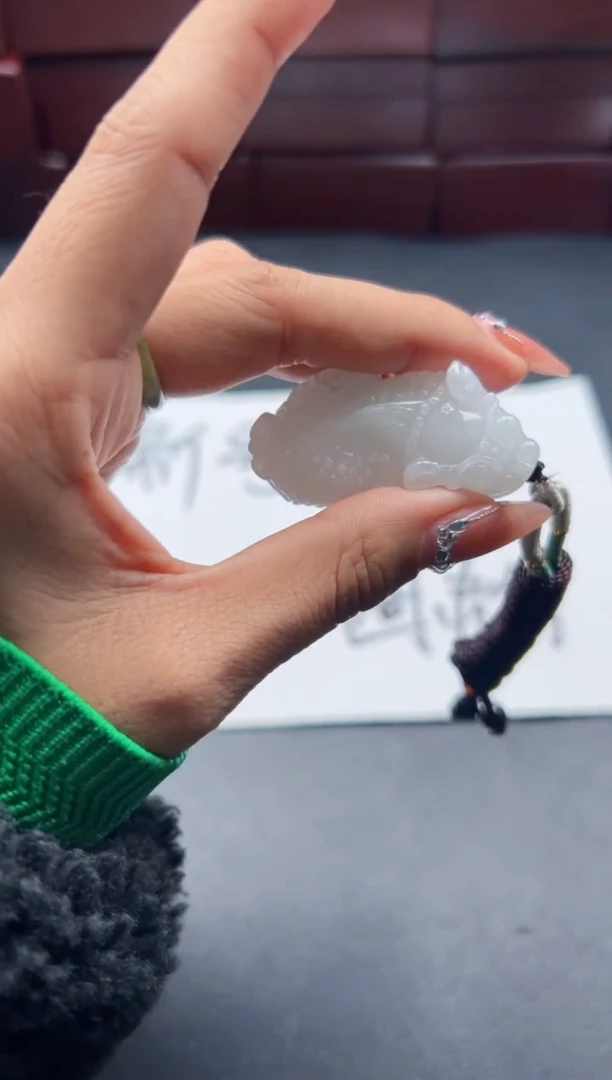 【闪购商品】翡翠颈饰未镶嵌ZZ