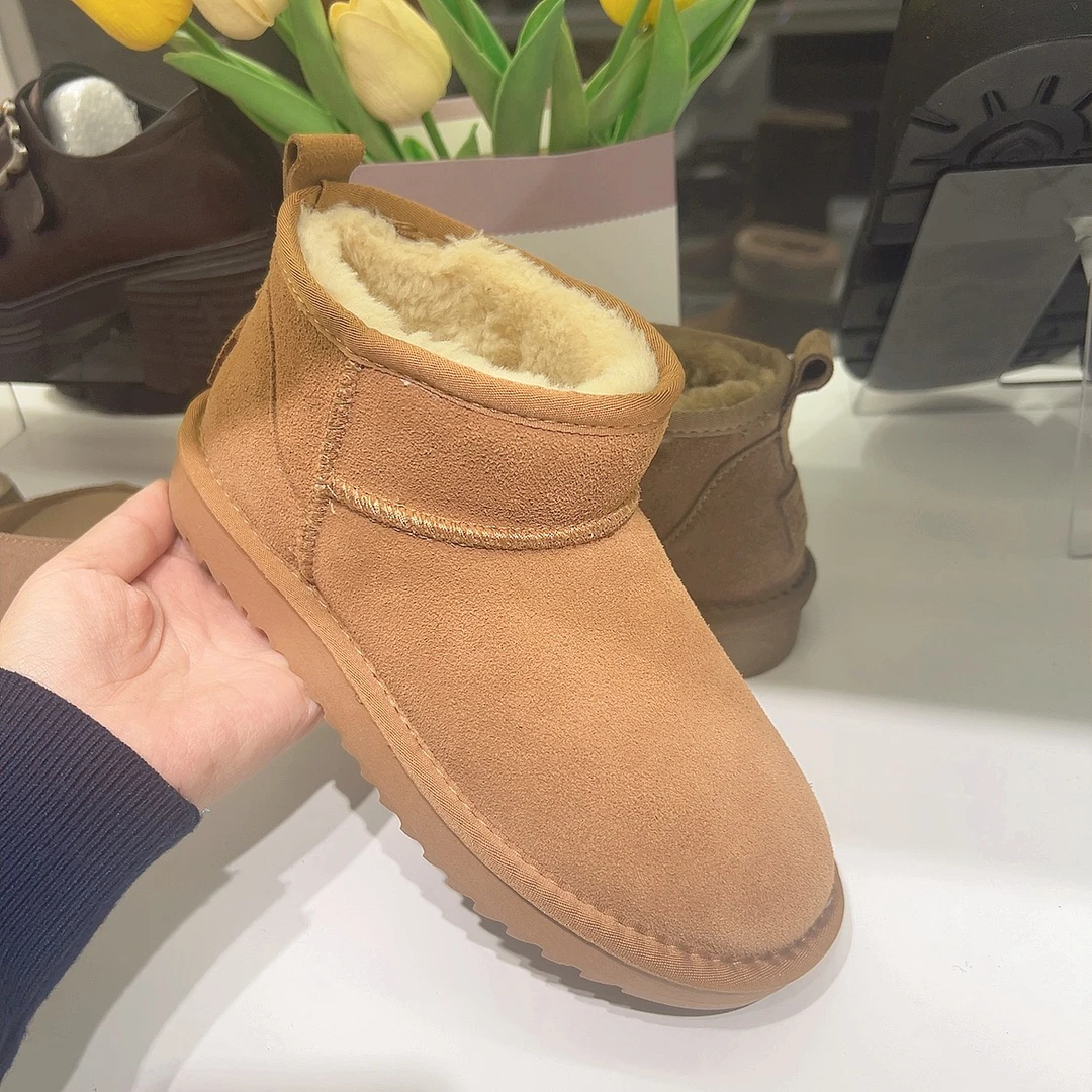 完美时尚羊毛雪地靴