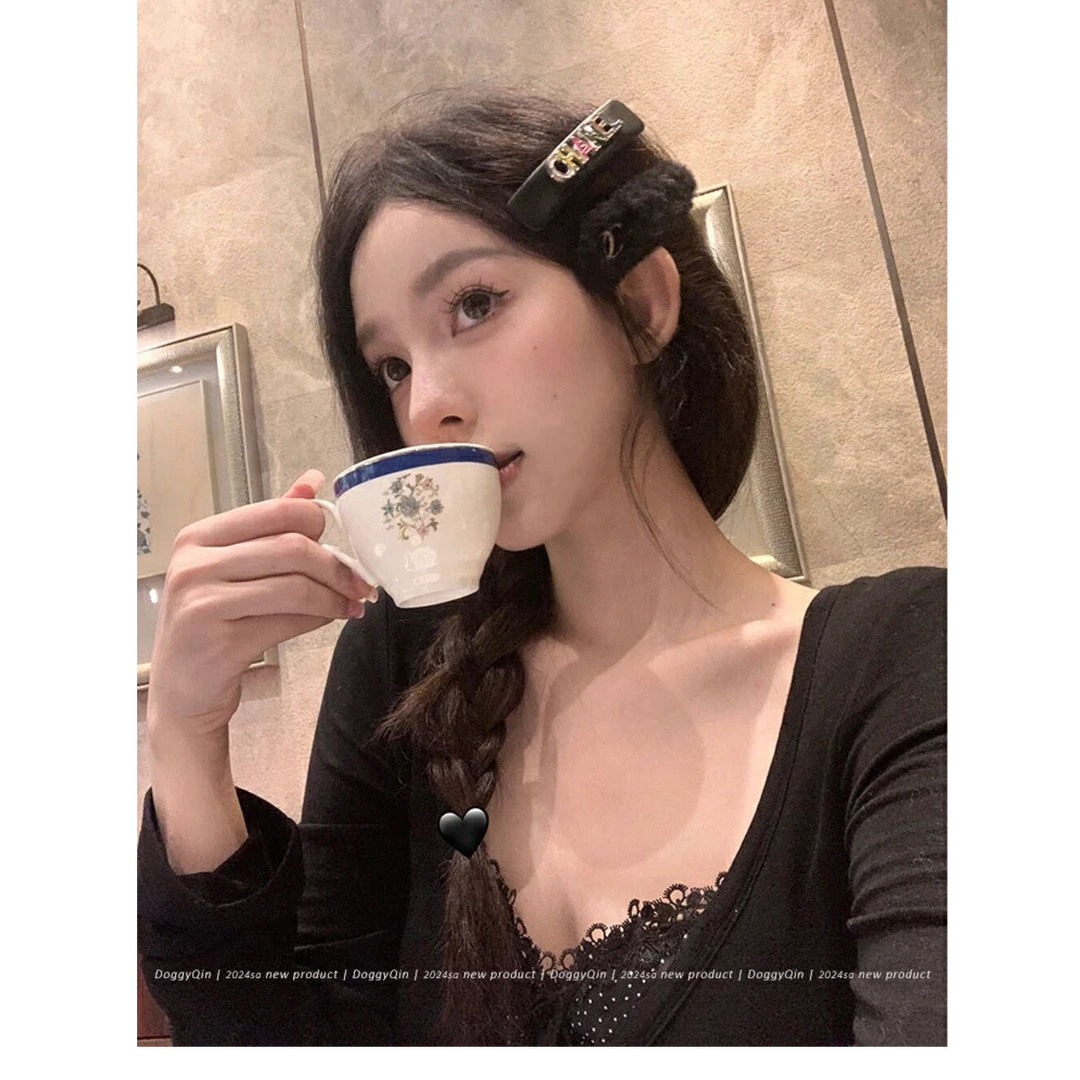 新款厚实蕾丝花边自带胸垫纯欲小衫内搭打底7009