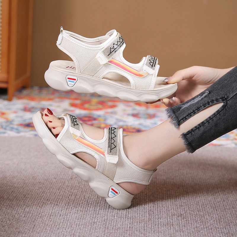 品牌新款2025时尚运动凉鞋女休闲百搭时尚外穿凉鞋女沙滩鞋H057