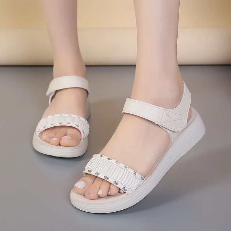 小潘女鞋品牌夏季软底凉鞋女鞋妈妈休闲女士防滑舒适百搭软皮7003