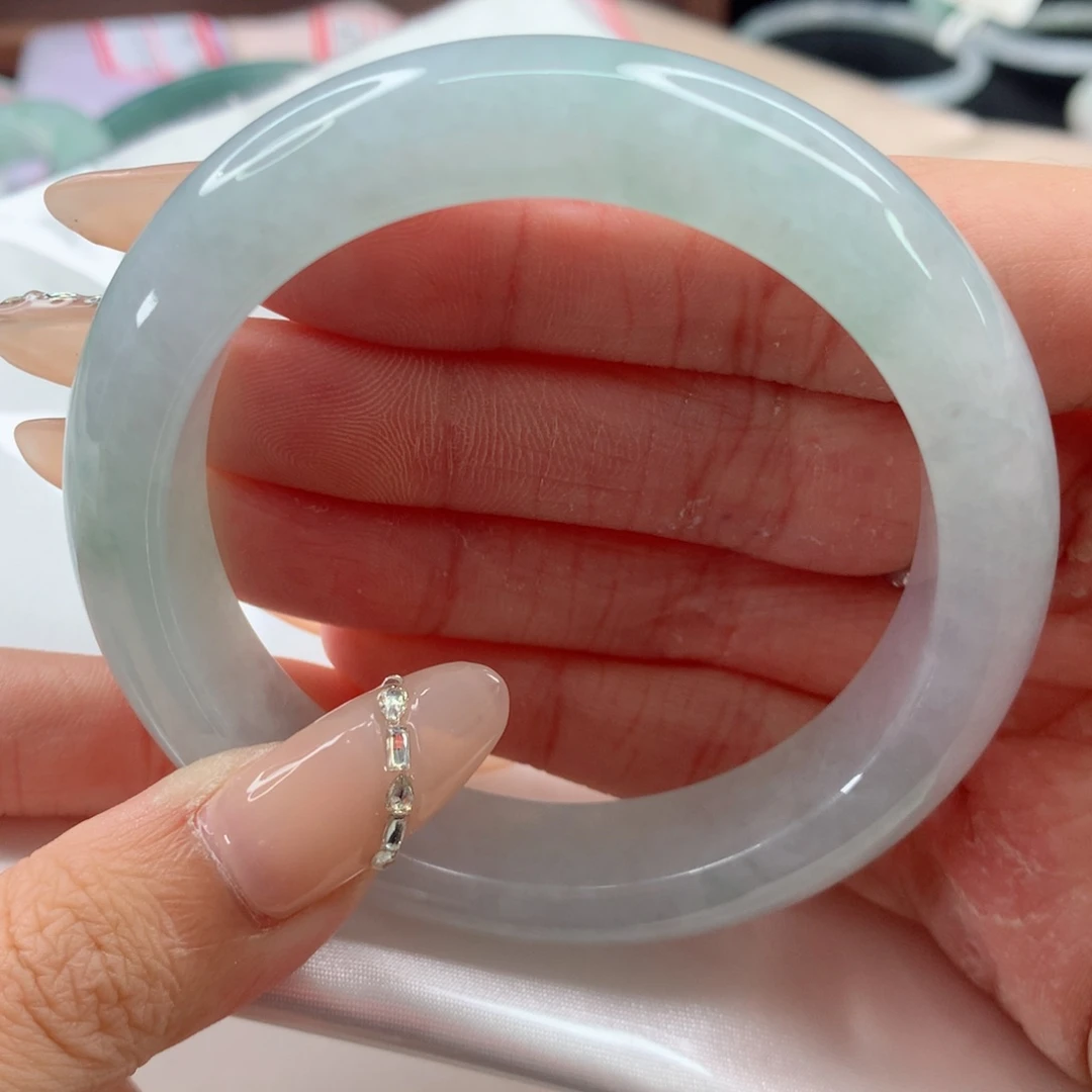 翡翠手镯未镶嵌54.6圈