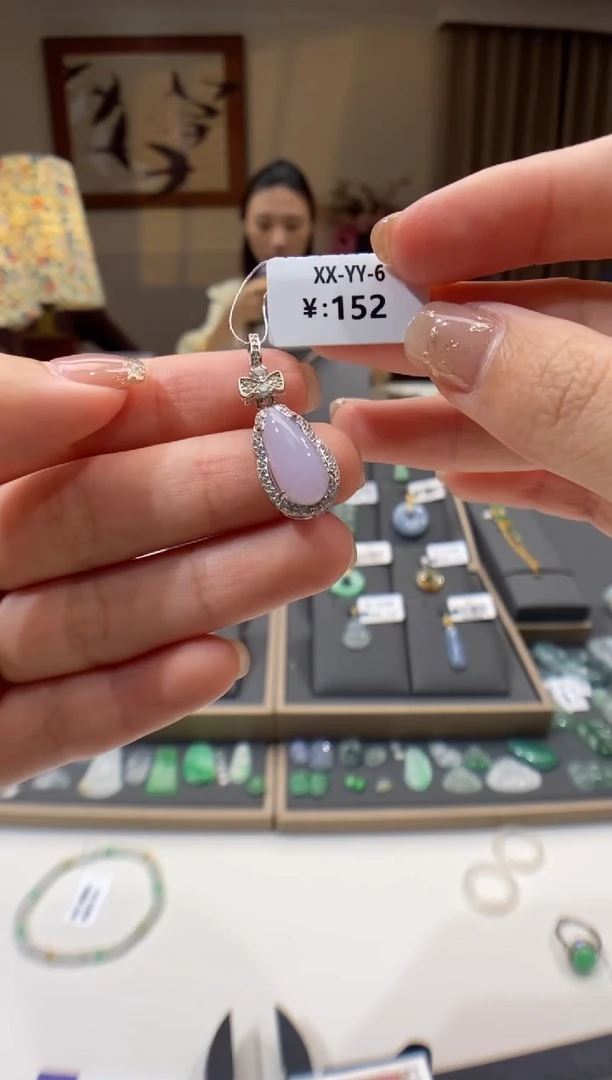 【闪购商品】翡翠颈饰银S925镶嵌水滴