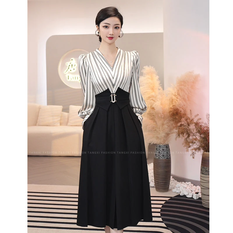 现货2025春秋新款【纽约日暮】气质知性条纹拼接设计假两件连衣裙