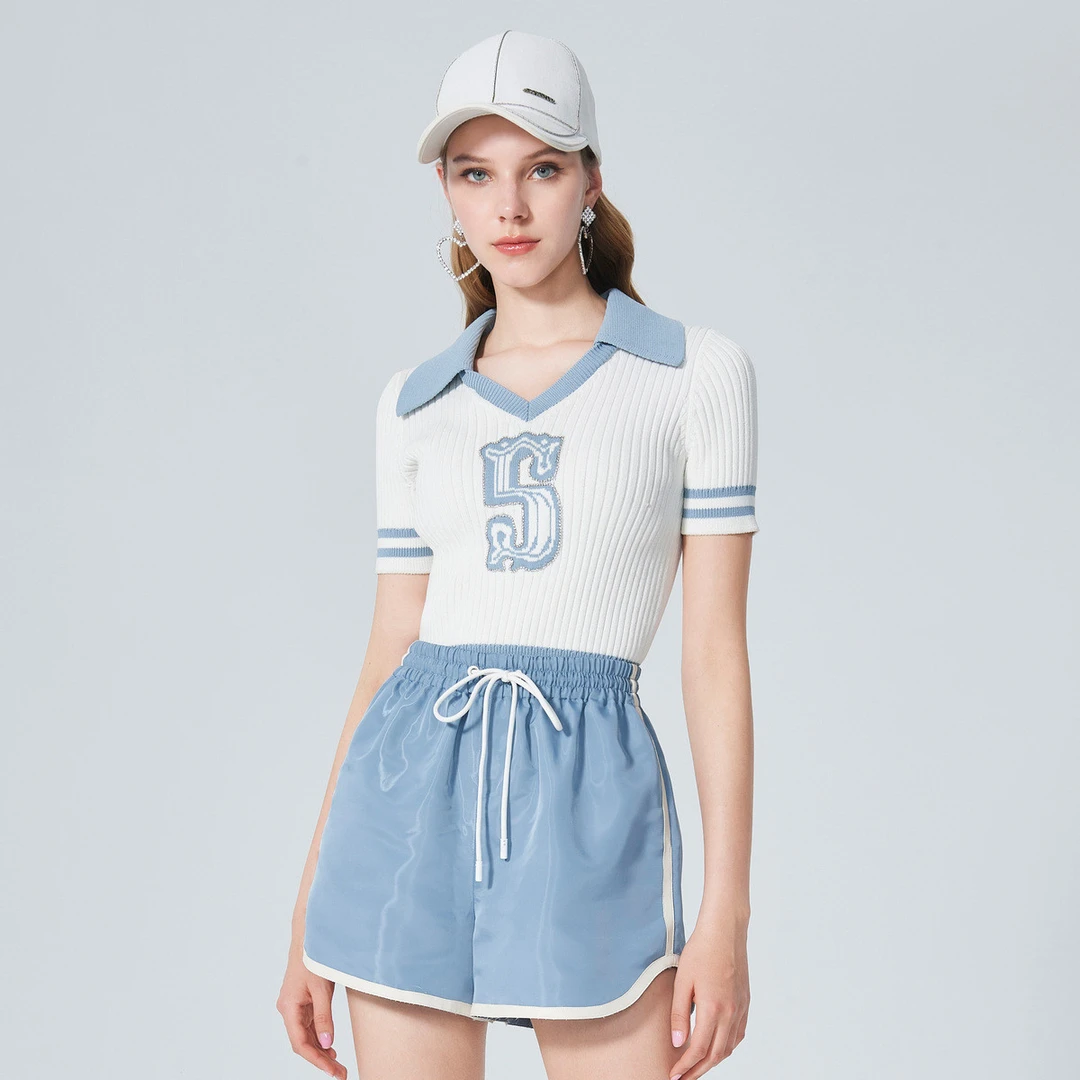 AIVEI春休闲时尚感翻领缝钻字母套头针织P0160048