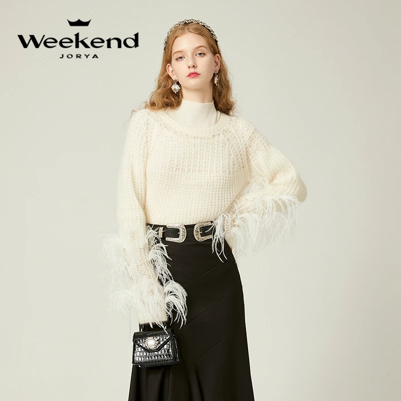 卓雅周末冬罗纹镂空高领落肩羽毛针织衫EJWDDM10