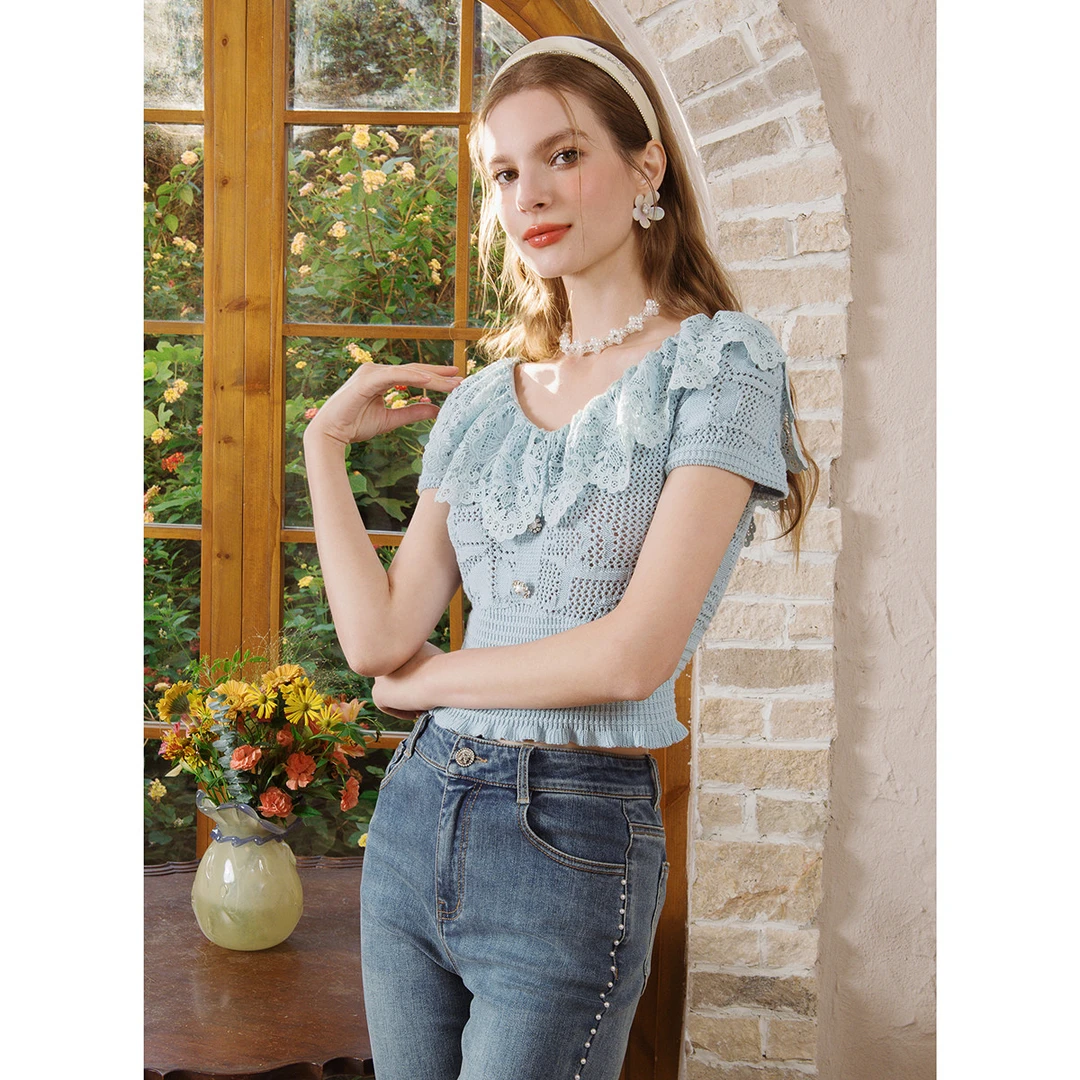 AIVEI浪漫小清新拼接蕾丝绣花针织上衣R0360129