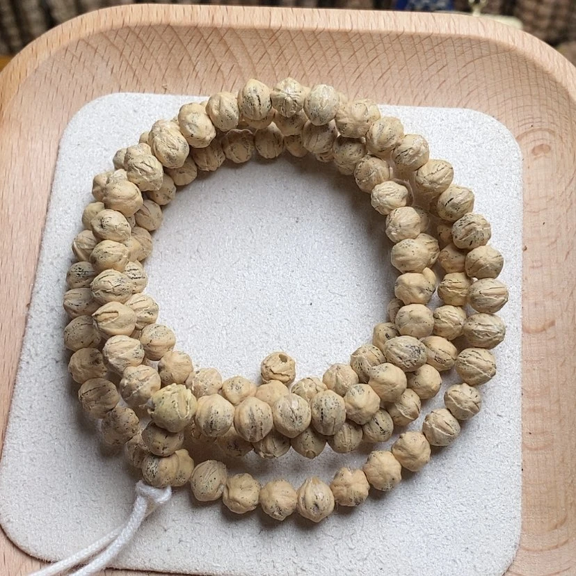 【闪购商品】柏香籽/百香籽吊坠三*