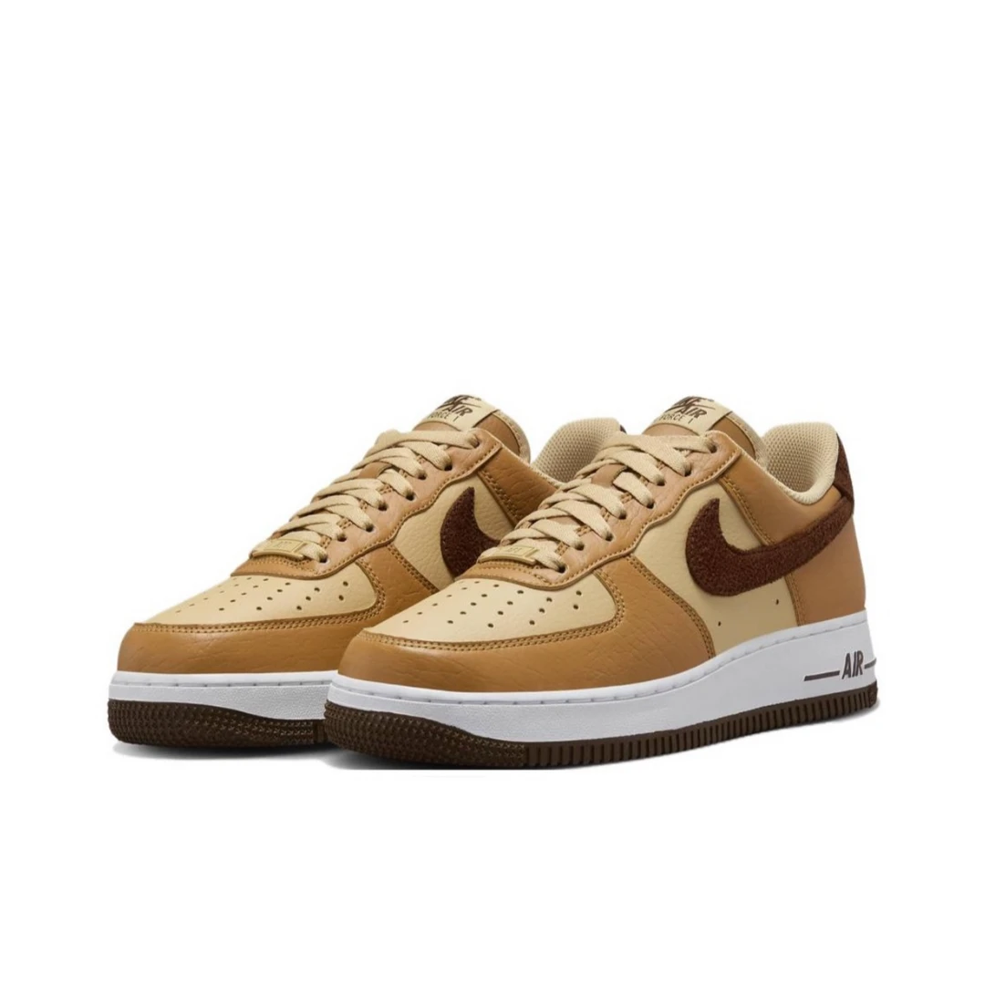 【门店专属】女AIR FORCE 1空军一号板鞋HQ3905-200