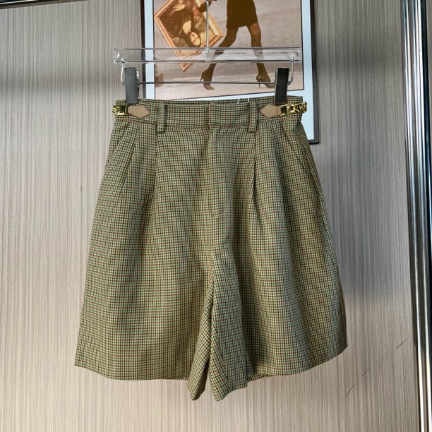 616品牌撤柜女装曼家时尚设计款格子短裤