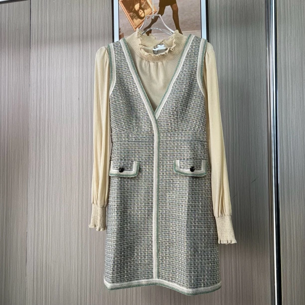 009品牌撤柜女装曼家时尚设计款小香风两件套连衣裙