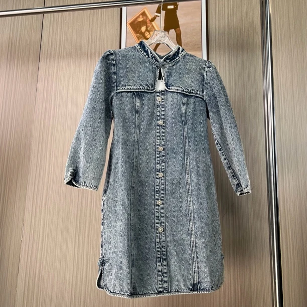 641品牌撤柜女装曼家时尚设计款牛仔连衣裙