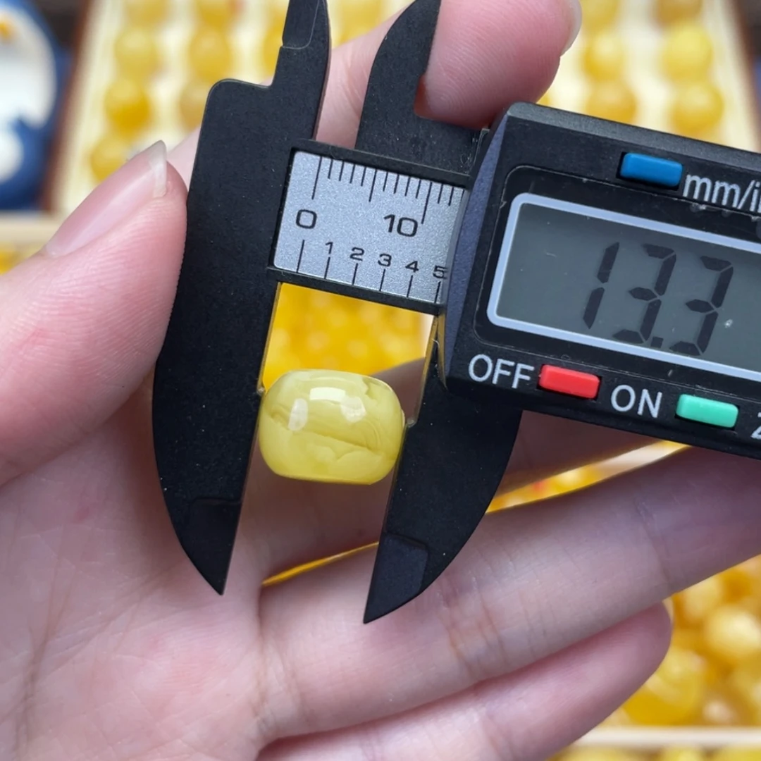 【闪购商品】琥珀裸石未镶嵌