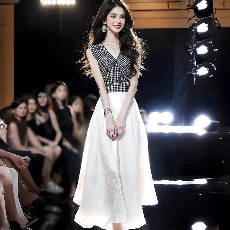 夏装搭配一整套韩系轻熟miu里miu气穿搭小众不撞款连衣裙子两件套